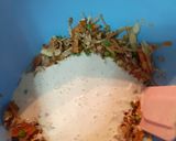 A picture of step 2 of Chicken cheese pocket parcel.