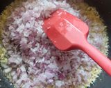 A picture of step 1 of Pizza sauce.