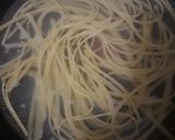 Foto langkah ke 1 dari resep Fettucini Carbonara Simple.