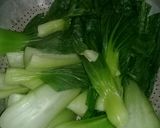 Foto langkah ke 1 dari resep Pokcoy siram jamur merang.