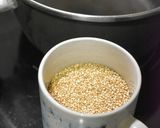 Foto del paso 1 de la receta Ensalada de quinoa con lechuga y huevo duro 🥗