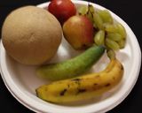 फलाहारी चटपटी फ्रूट चाट (falahari chatpati fruit chaat recipe in Hindi) रेसिपी चरण 1 फोटो