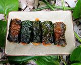 Hình bước làm 3 của món Tempeh cuộn lá lốt chiên