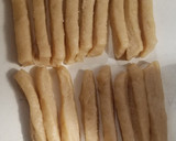 A picture of step 5 of Chin chin.