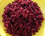 A picture of step 1 of Beetroot Paratha.