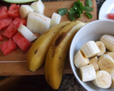 Foto del paso 1 de la receta: Brochetas de frutas con miel de lavanda