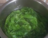 A picture of step 2 of Sahi veg palak paneer rice.