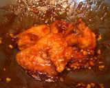Foto langkah ke 10 dari resep Honey Spicy Chicken Wings.