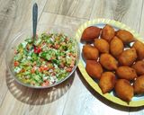 صورة لخطوة 1 من وصفة كبة مقلية مع سلطة
