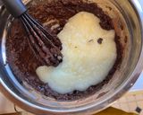 A picture of step 4 of Chocolate Chip Brownies.