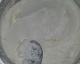 A picture of step 6 of Heart shaped rose ice cream cake.