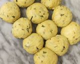 A picture of step 6 of Masaledar aloo puri.