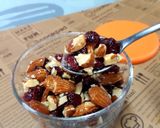 รูปขั้นตอนการทำที่ 3 ของ Almond Berry Honey Snack