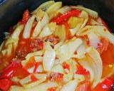 Kolbászos lecsó egyszerűen recept fázis 1 fotója