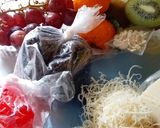 Foto langkah ke 8 dari resep Cake potong toping buah segar.