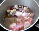รูปขั้นตอนการทำที่ 2 ของ ไก่ต้มหน่อไม้ลวก