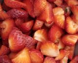 صورة لخطوة 2 من وصفة مربى الفراوله 🍓 والبنجر 👌