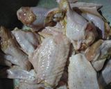 Foto langkah ke 1 dari resep Spicy crispy chicken wings saos tiram.
