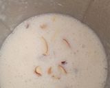 A picture of step 3 of Banana Shake.