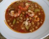 Foto del paso 7 de la receta: Garbanzos verduras y langostinos