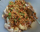 รูปขั้นตอนการทำที่ 3 ของ กลั่นไก่บ้านแบบอีสาน (ไก่ใต้น้ำ)