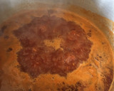 A picture of step 3 of Macaroni Jollof.
