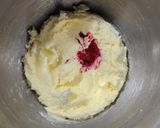 Foto del paso 4 de la receta: ❤️🎂 Pink red velvet con creamcheese de chocolate blanco 🎂❤️