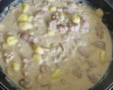 Foto del paso 6 de la receta: Ñoquis con butifarra y champiñones a la trufa