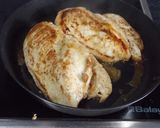 Foto del paso 2 de la receta: Pechugas de pollo con lima y hierbas frescas