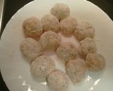 Foto del paso 2 de la receta Albóndigas de pollo y jamón serrano a la jardinera