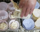 Foto del paso 4 de la receta: Muffins de vainilla con arándanos y crumble