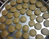 A picture of step 2 of દુધ ના પેડા.