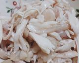 Hình bước làm 1 của món Súp gà rau củ 🥘