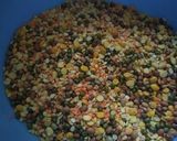 A picture of step 1 of Mix daal Mexican wrap.