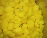 A picture of step 1 of Noodles with potatoes and egg.
