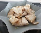 Foto del paso 1 de la receta Merluza con verduras al wok y huevo flor