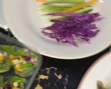 Foto langkah ke 1 dari resep Salad Roll.