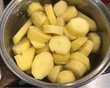 Foto del paso 1 de la receta: Papas al pil pil
