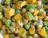 A picture of step 1 of Chickpea salad.