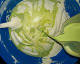 Foto langkah ke 6 dari resep Bolu Pandan Santan Kukus.