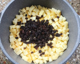 Foto del paso 1 de la receta: 🫔Panqueques rellenos de manzana, pasas y crema, bañados con salsa de chocolate🫔 Canelones dulces