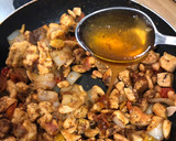 Foto del paso 7 de la receta: Pollo a la miel con almendras