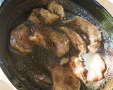 Foto del paso 5 de la receta: Pollo a las finas hierbas con una salsa de chile Chilhuacle