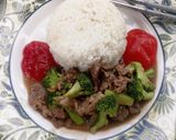 Foto langkah ke 2 dari resep Sapi Cah Brokoli.