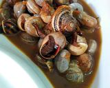 Foto del paso 14 de la receta: Caracoles en salsa de hierbas aromáticas y plantas medicinales
