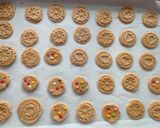 Foto langkah ke 3 dari resep Butter Cookies with Icing Sugar.