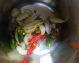 A picture of step 2 of Palak paratha.