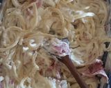 Sajtkrémes tejfölös sonkás tészta recept fázis 3 fotója