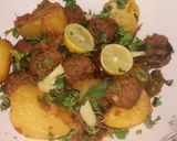 A picture of step 13 of Kofta karai.