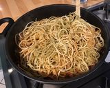 Une image de l'étape 14 de Spaghettis tricolores à la pancetta, poivrons, tomates, champignons et gruyère.